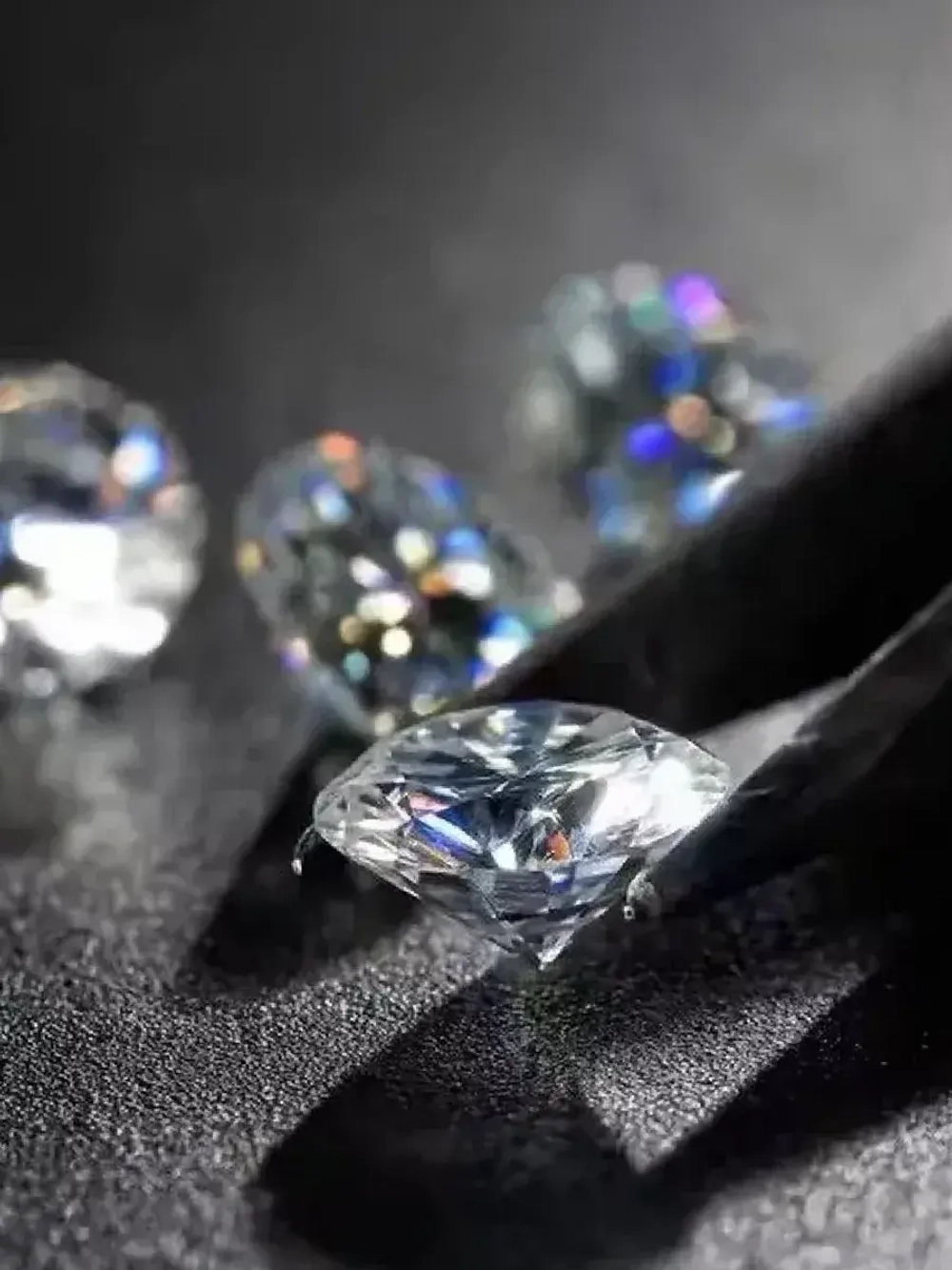 Муассанит 4мм D/VVS1