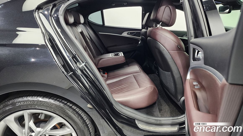 Genesis The New G70 Бензин 2.0T 2WD (06.2021)