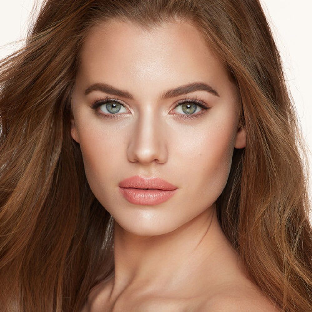 Контур CHARLOTTE TILBURY FILMSTAR BRONZE & GLOW PALETTE - Light Medium Clair-Moyen