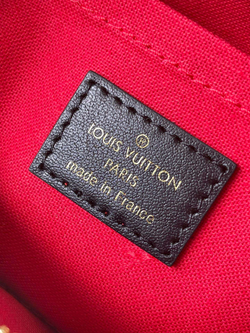 Louis Vuitton Onthego East West
