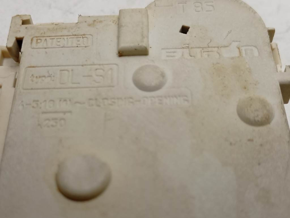 LAVALOGIC1810 кт33 Устройство блокировки люка (замок) для стиральной машины Electrolux Zanussi AEG 1105771008 б/у