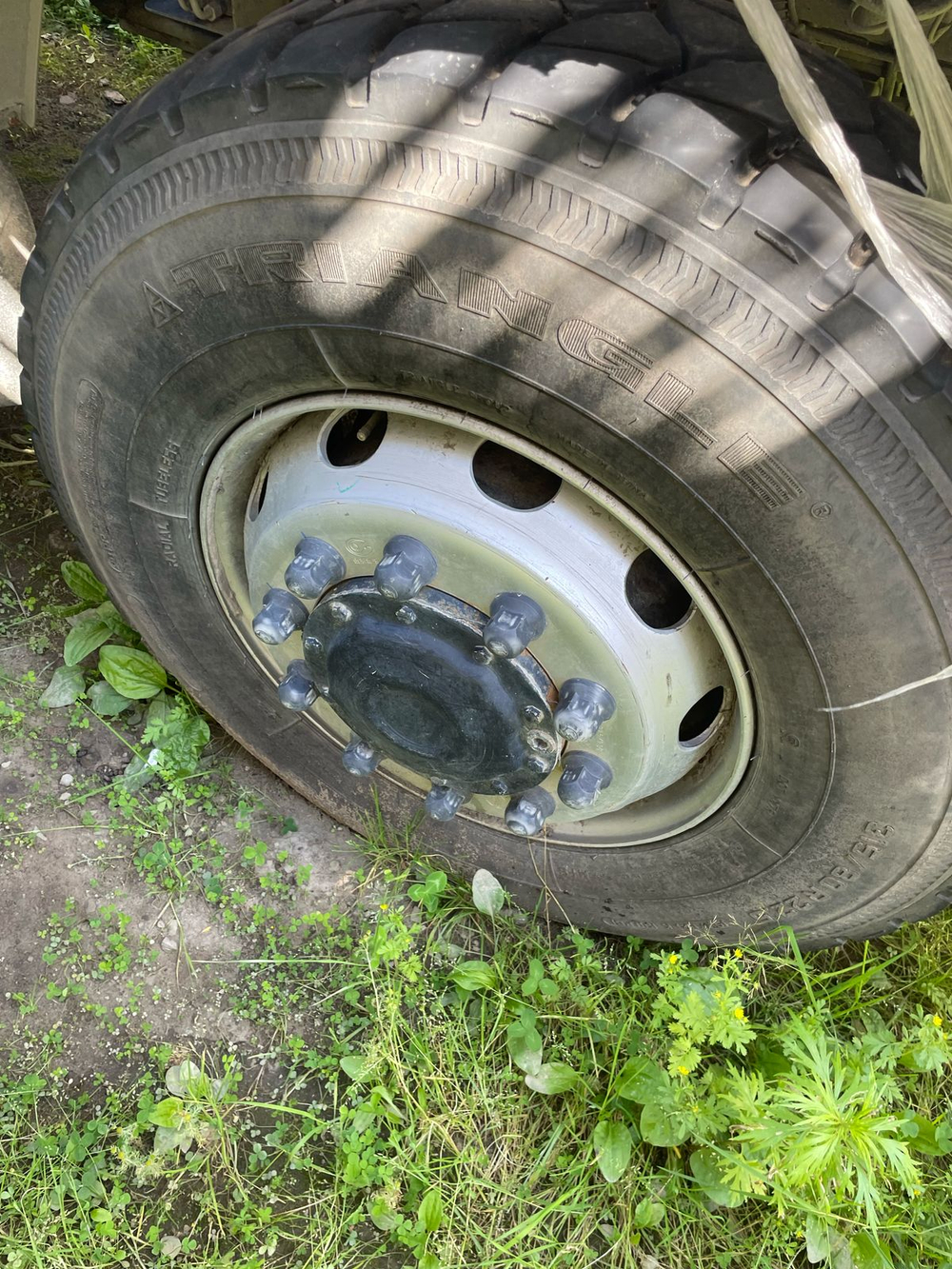 Shacman (Shaanxi) SX* 6x6 Седельный тягач SX42586V385 (Дизельный, 11,6 л, 423 л.с., МТ)