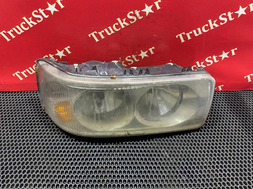 Фара (дефект) передняя правая