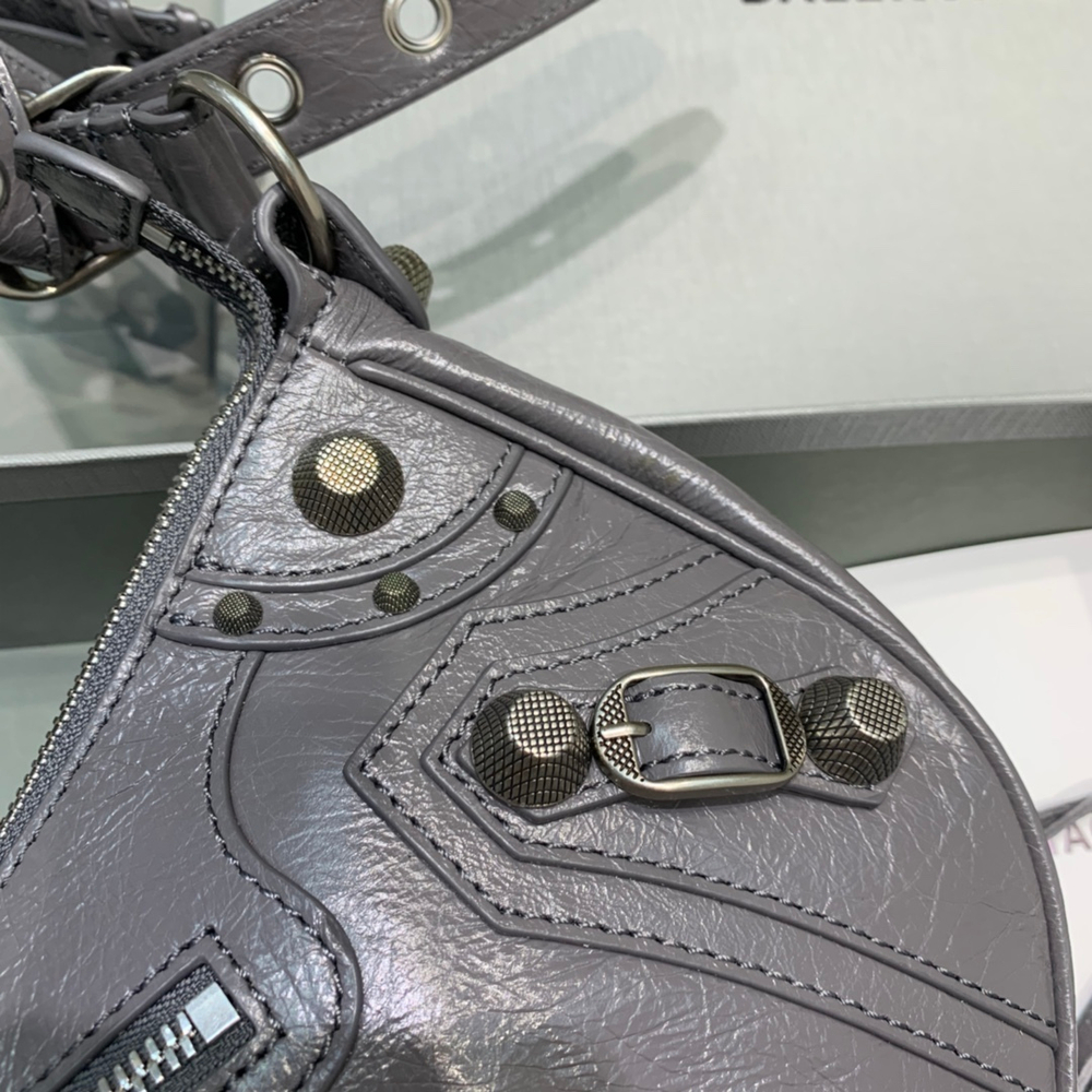 Balenciaga Le Cagole 33 cm