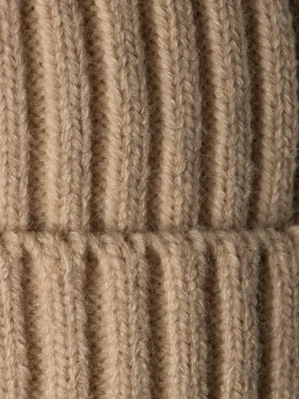 Шапка для девочки на осень