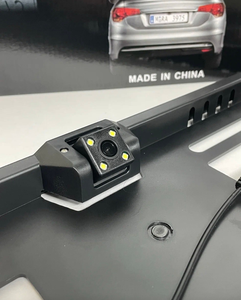 Камера заднего вида в рамке номерного знака, с 4 диодами, 170 градусов, 960x480, черная, № 7360 (1 шт.) -