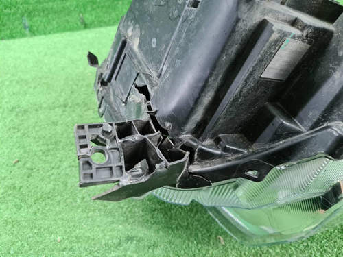 Битая Фара правая Tank 300 (2021-н.в.) LED