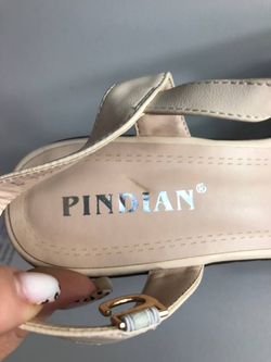 Босоножки Pindian на устойчивой подошве, 40 размер, новые