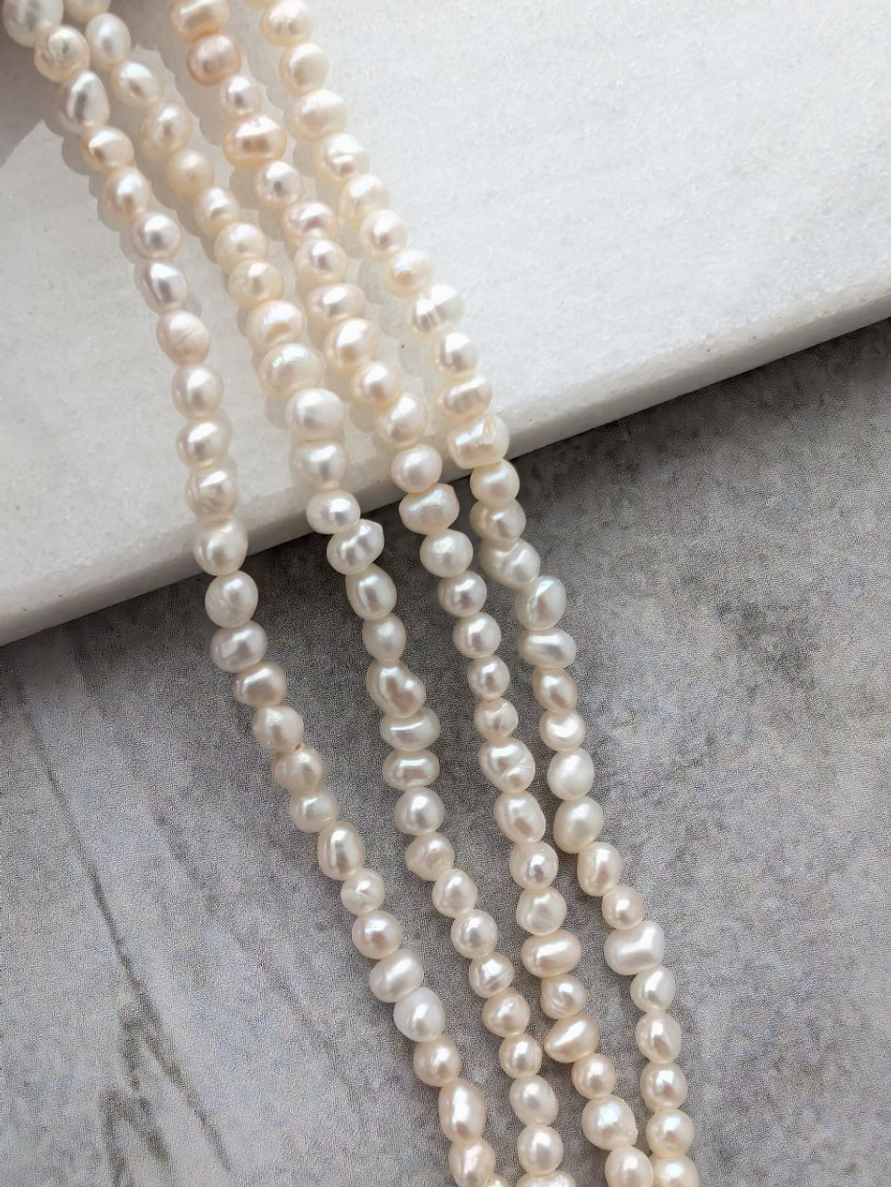 Жемчуг натуральный 2.5-3мм