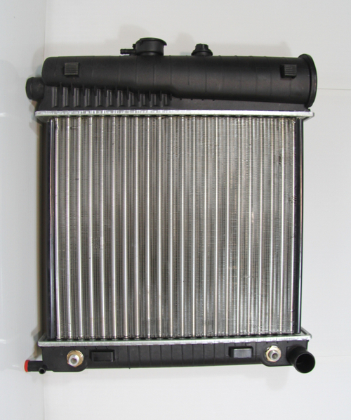 Радиатор охлаждения Mercedes E-Class W210