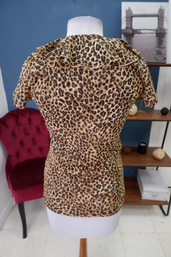 Блузка с анималистичным принтом 44-46 размер