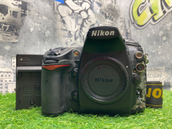 Nikon D700 309.000 кадров