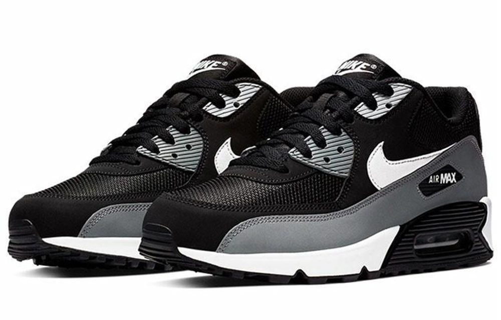 Кроссовки Nike Air Max 90 Essential