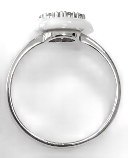 Ювелирное кольцо из серебра с керамикой