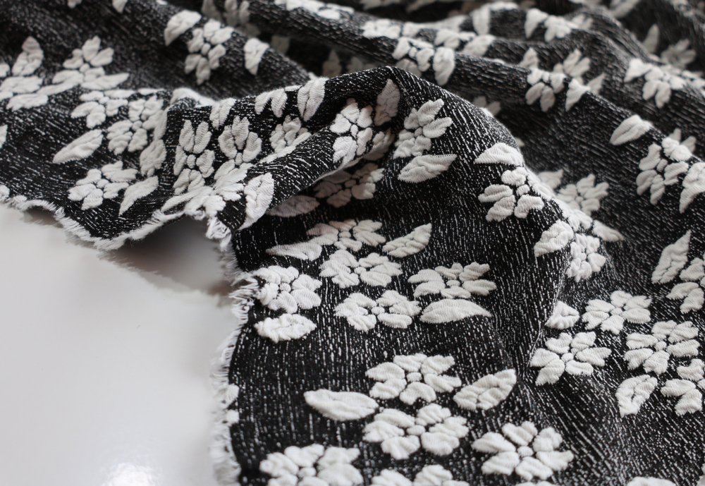 ЧЕРНО-БЕЛЫЙ - Жаккард с цветочками (ОЗ86 Елена)