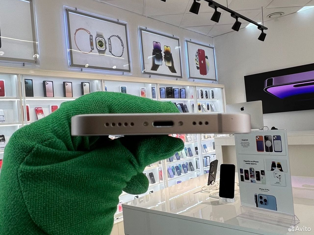 iPhone 13 256 ГБ б/у