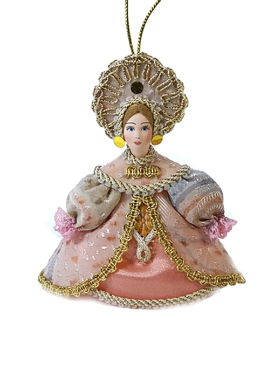 Кукла-подвеска в фигурном кокошнике