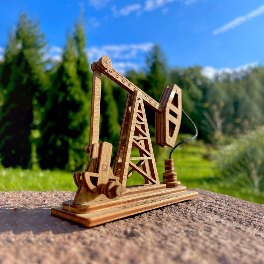 Деревянный механический конструктор декоративная Нефтяная качалка (KUDRIAVSKIY)