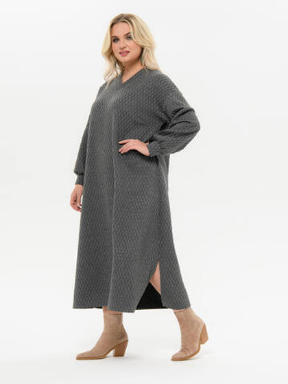 Платье-джемпер из серого фактурного трикотажа