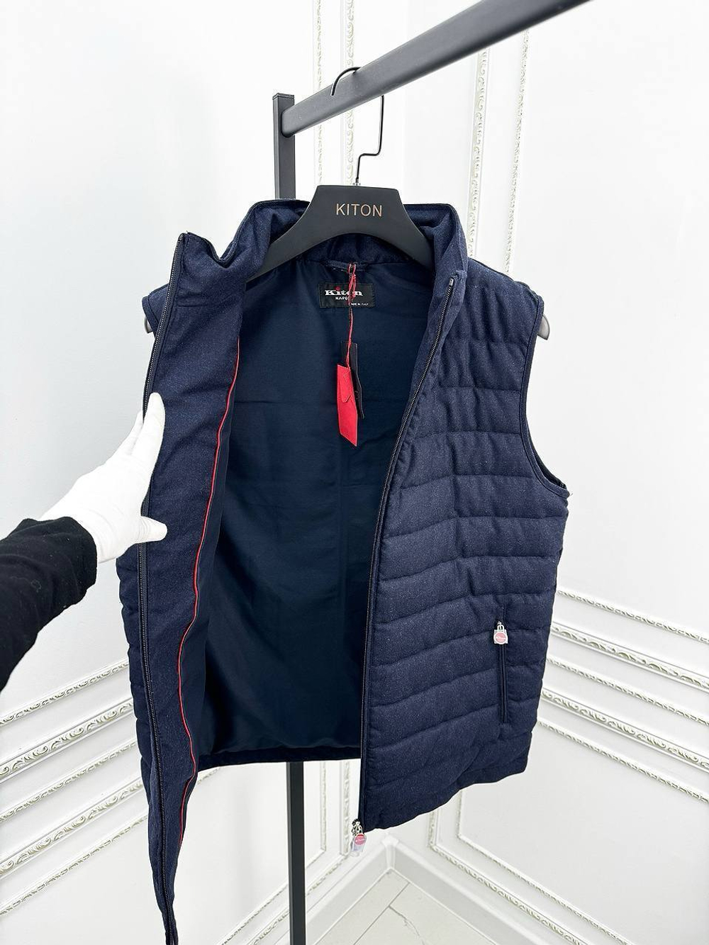 Безрукавка Kiton