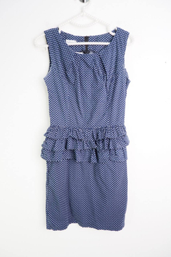 Платье в озорной горошек, визуально на 12/13 лет