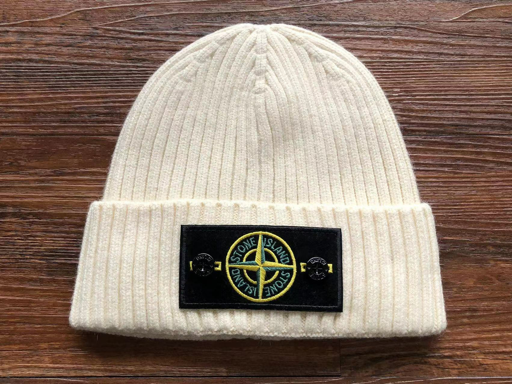 Купить шапку Stone Island