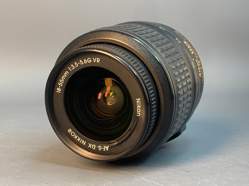 Nikon D3100 Kit 18-55mm 59340 Кадров