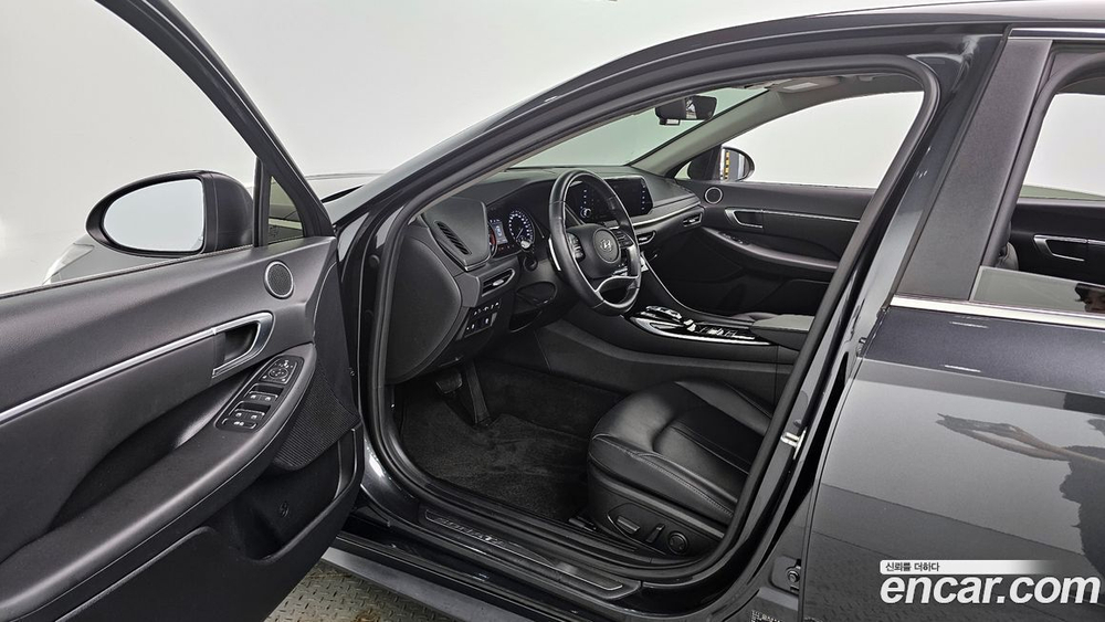 Hyundai Sonata (DN8) 2.0 (04.2021)