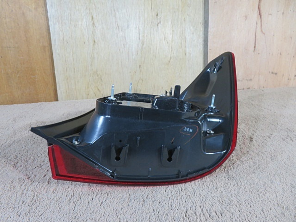 стоп левый Toyota Corolla Axio NZE161 165 12-598 WxB