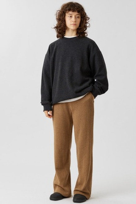 Свитшот темно-серого цвета