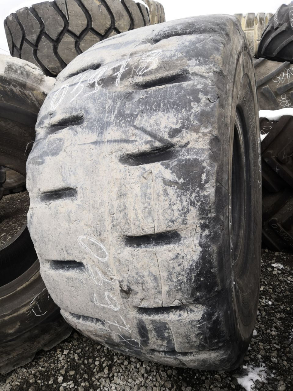 35/65R33 Bridgestone VSDL шина б/у
