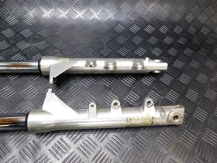 Перья вилки Yamaha FZX750 3XF.