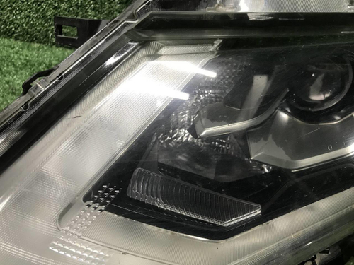 Битая Фара левая Nissan X-Trail T32 (17-22) LED