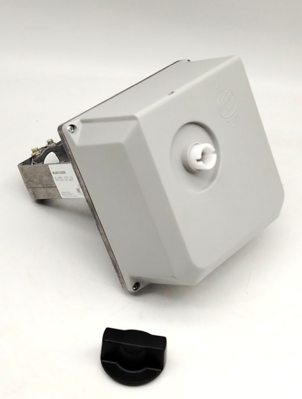 Привод клапана 3-позиционный Honeywell ML6421A3005 24В 50/60Гц 20мм 1800Н IP54