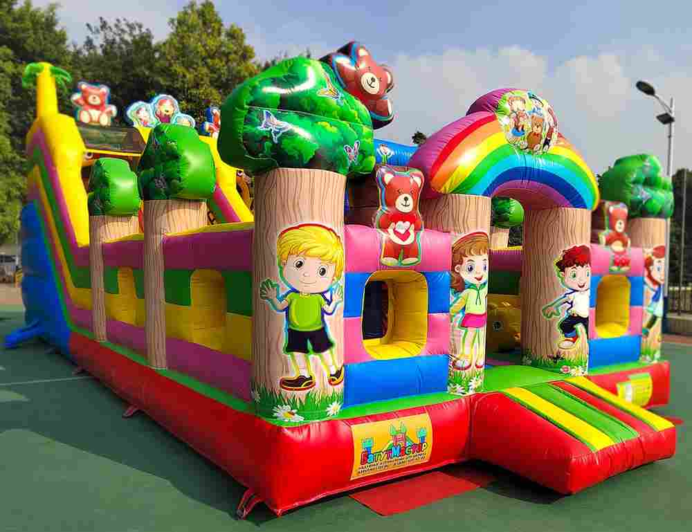 Коммерческий батут "Мишки и дети" 10*5*5 м