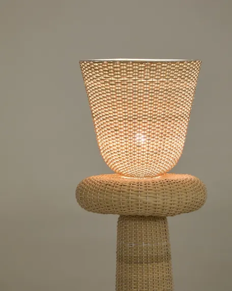 Neuda Торшер из ротанга со светлой отделкой