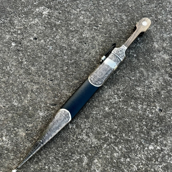 Кинжал Кавказский из стали 65х13 Орех (53см)