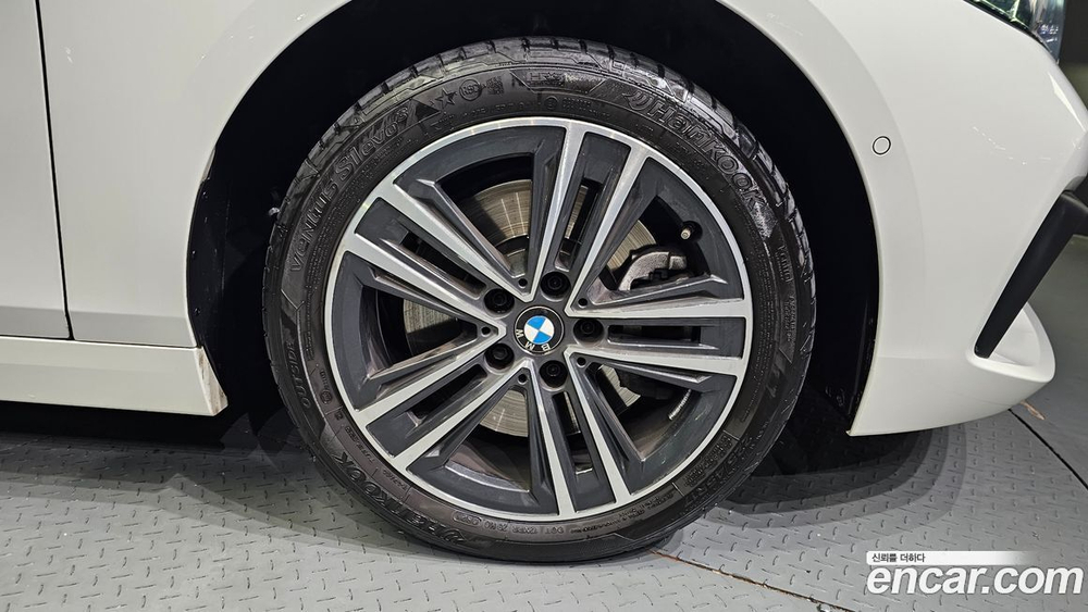 BMW 1 Series (F40) 120i Advantage (06.2021)