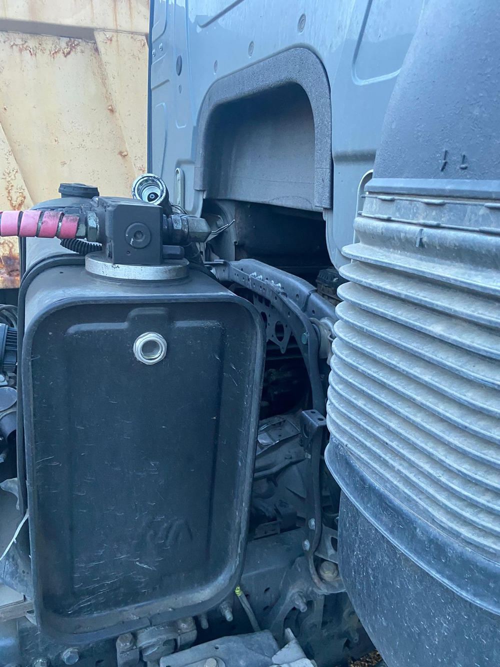 Mercedes-Benz AROCS 6x4 Седельный тягач 3348S AT (Дизельный, 12,8 л, 476 л.с., АТ)