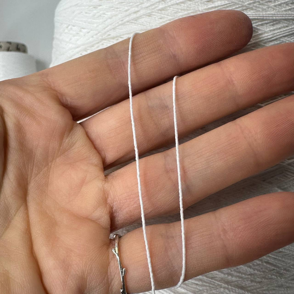 YOYO - Millefili ; 67% хлопок, 33% п/а; 680м/100гр; col. 501, цвет: белый; S712