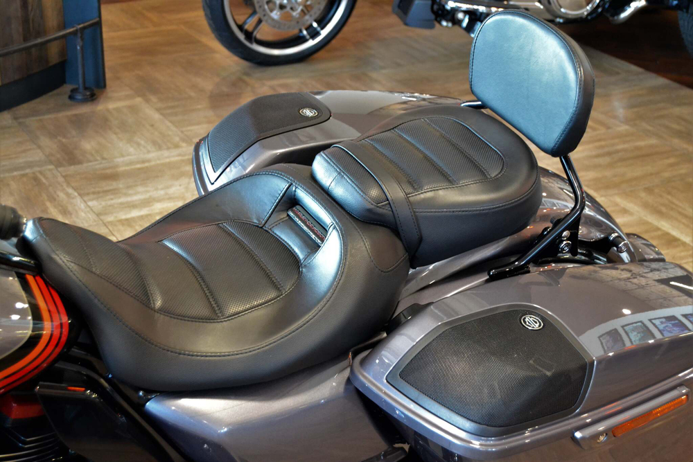 Harley-Davidson CVO Street Glide (FLHXSE) 2020