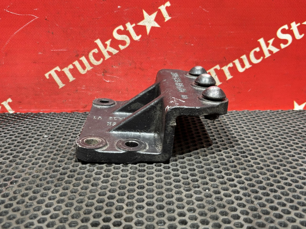 Кронштейн траверсы рамы 2024г