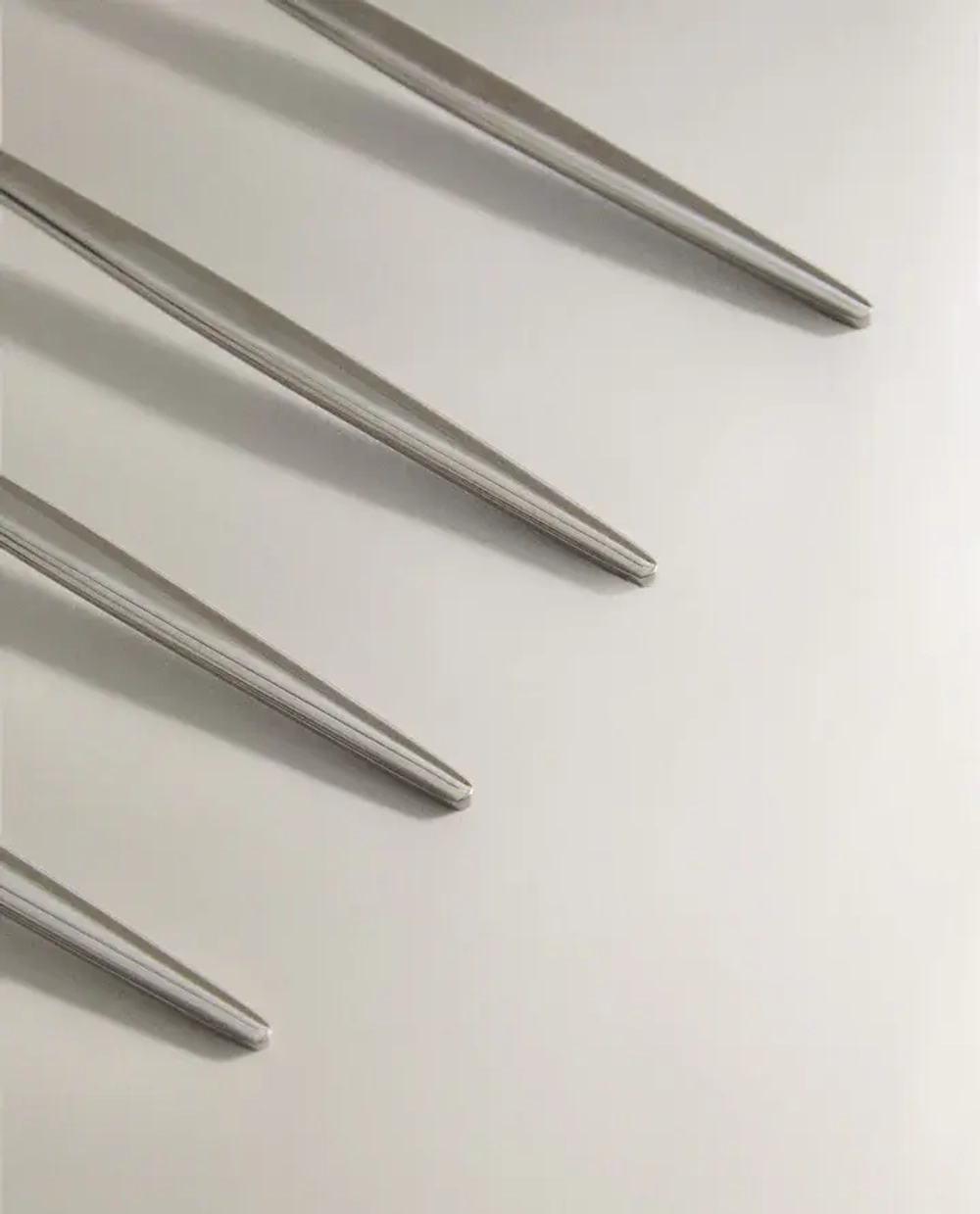 ZARA ВИЛКА ДЛЯ БРАНЧА С ТОНКОЙ РУЧКОЙ (НАБОР ИЗ 4 ШТ.)