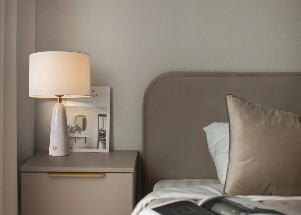 Декоративная настольная лампа Freya MARMOLATTE FR2054TL-01BS3