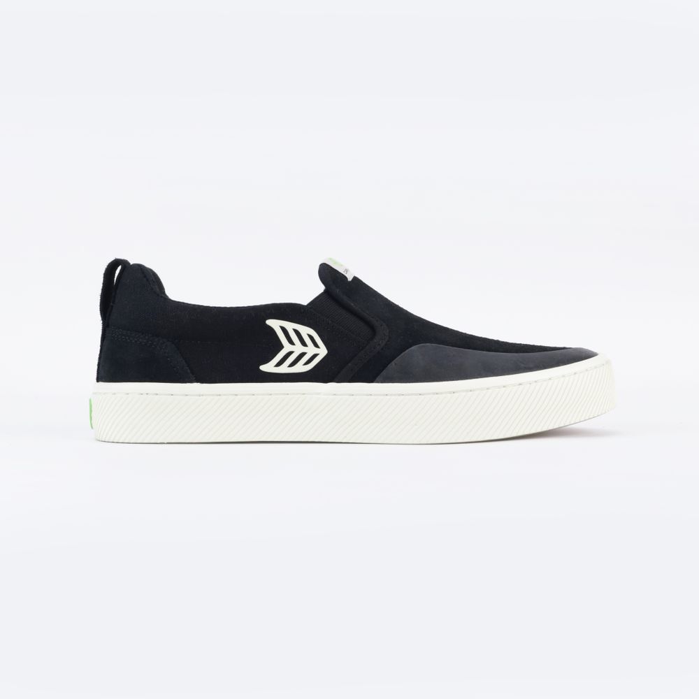 Cariuma Slip On Skate Pro (black)