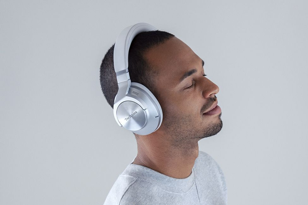 Беспроводные наушники с шумоподавлением Technics EAH A800 white