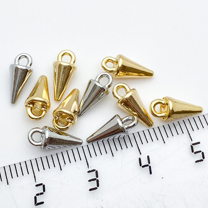 Подвеска Шип, цвет золото, размер 10*4 мм, цена за 1 шт