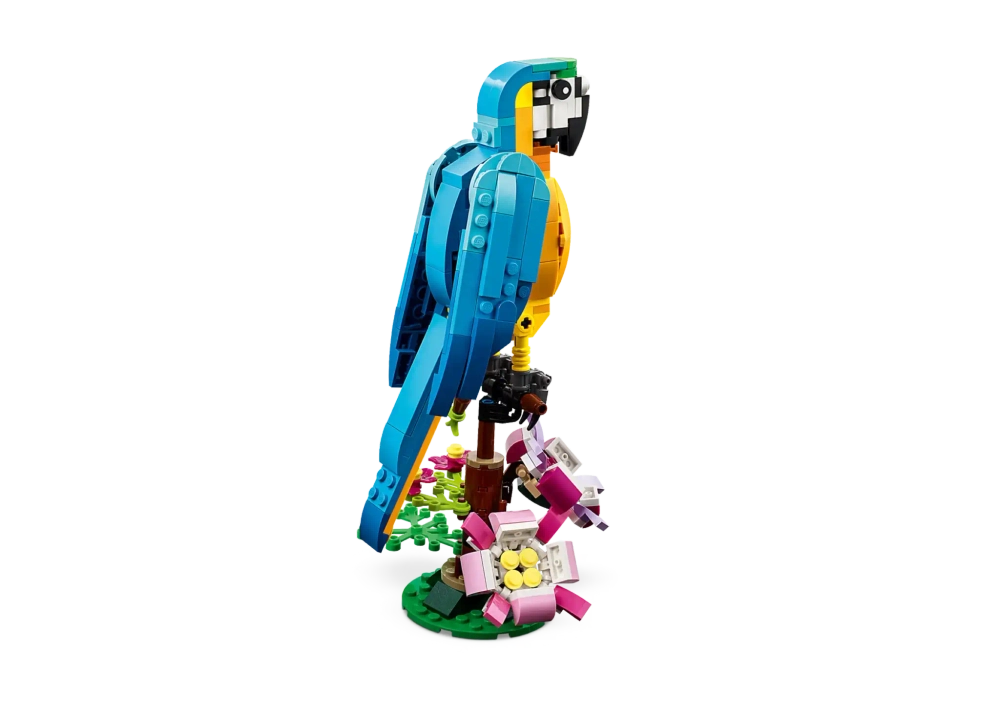 Конструктор LEGO Creator 3in1 31136 Экзотический попугай