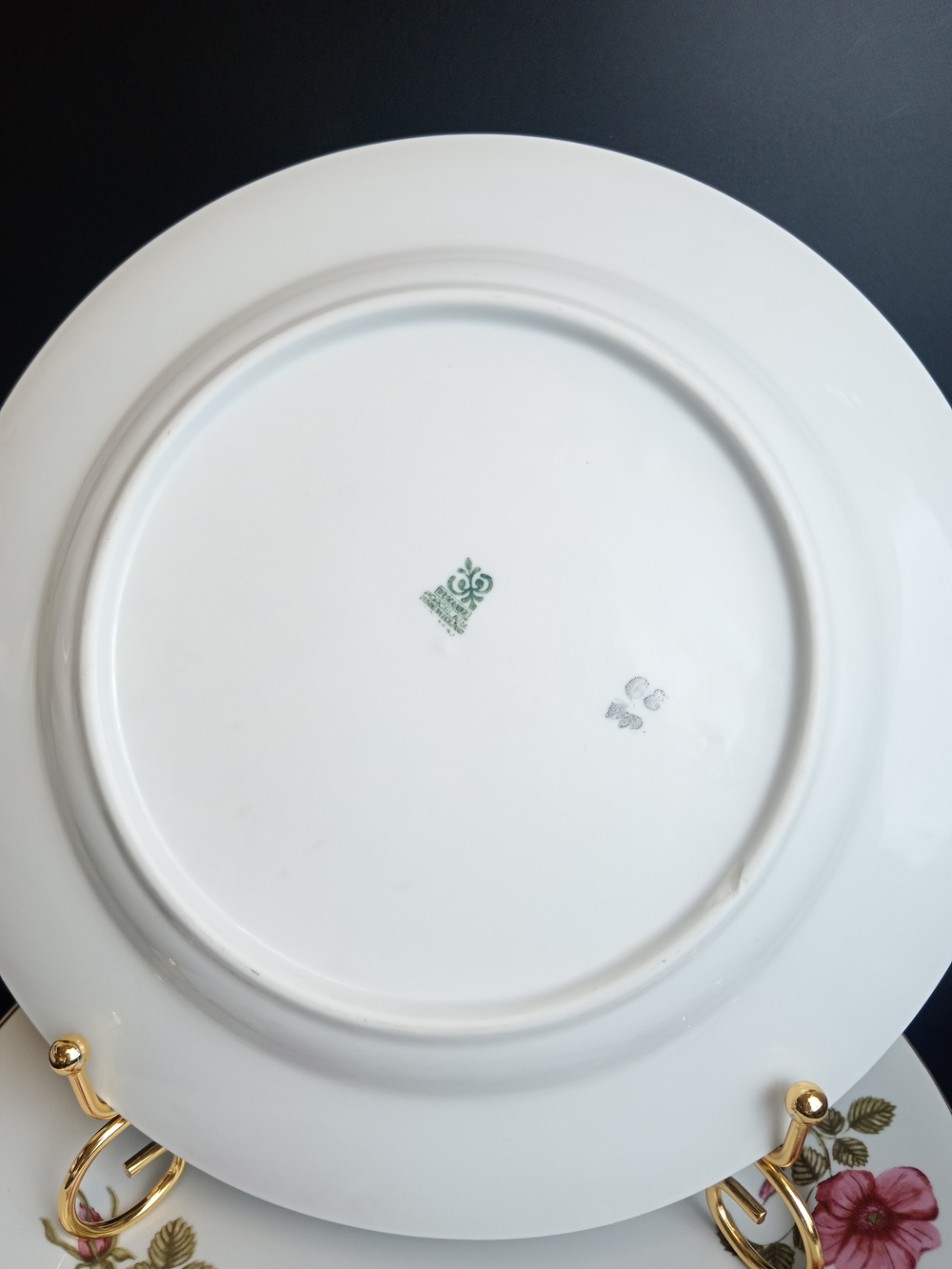 Тарелки фарфоровые 3 штуки "Гармония роз",23.5 см, "Wloclawek porcelana, позолота, Винтаж, Польша, времён СССР 1965-1975 гг