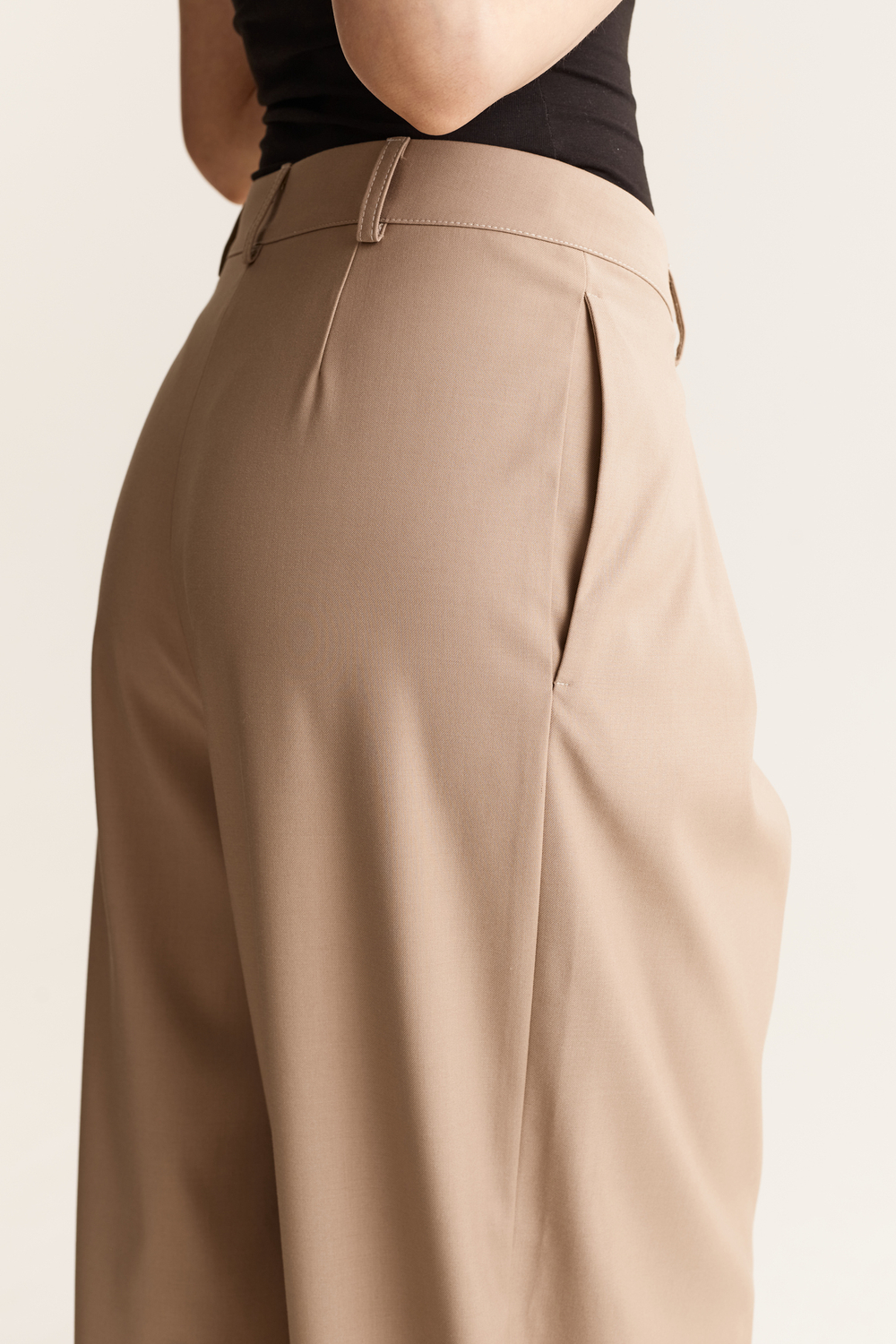 Pleated Pant - Begie (Women's)